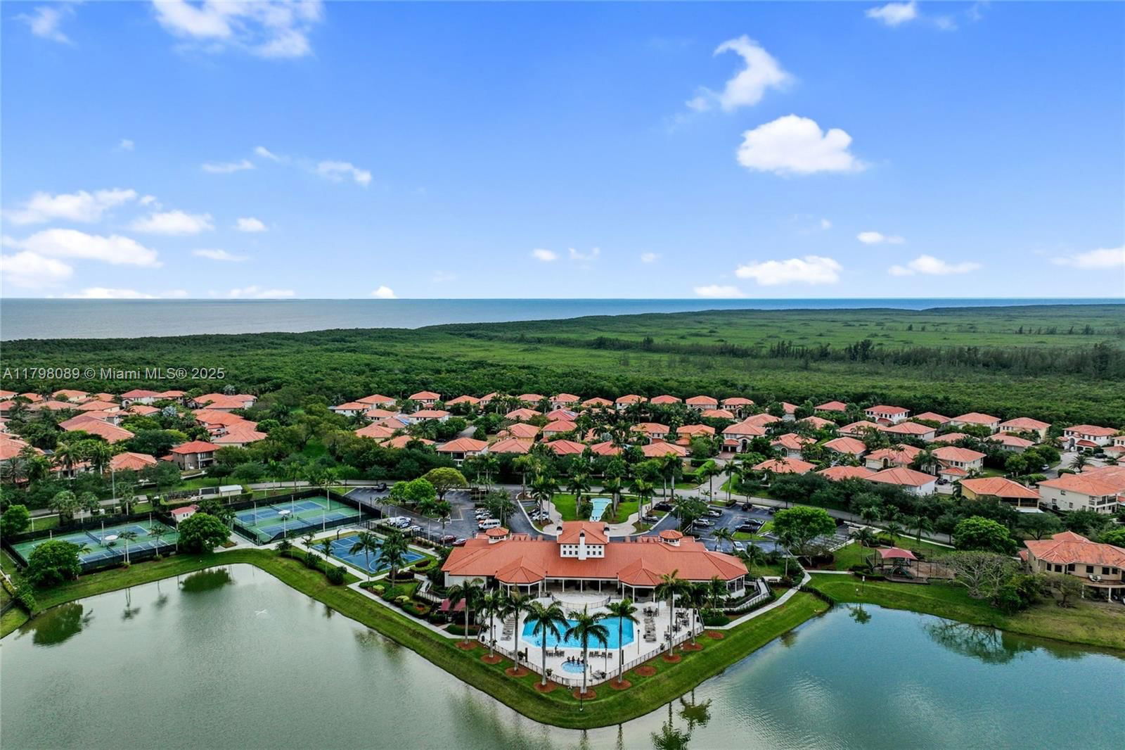 Real estate property located at 7567 189th St, Miami-dade, Cutler Cay, Cutler Bay, FL