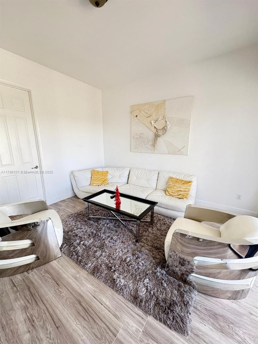 Real estate property located at 5200 83rd Ct, Miami-dade, Downtown Doral Dutcher, Doral, FL