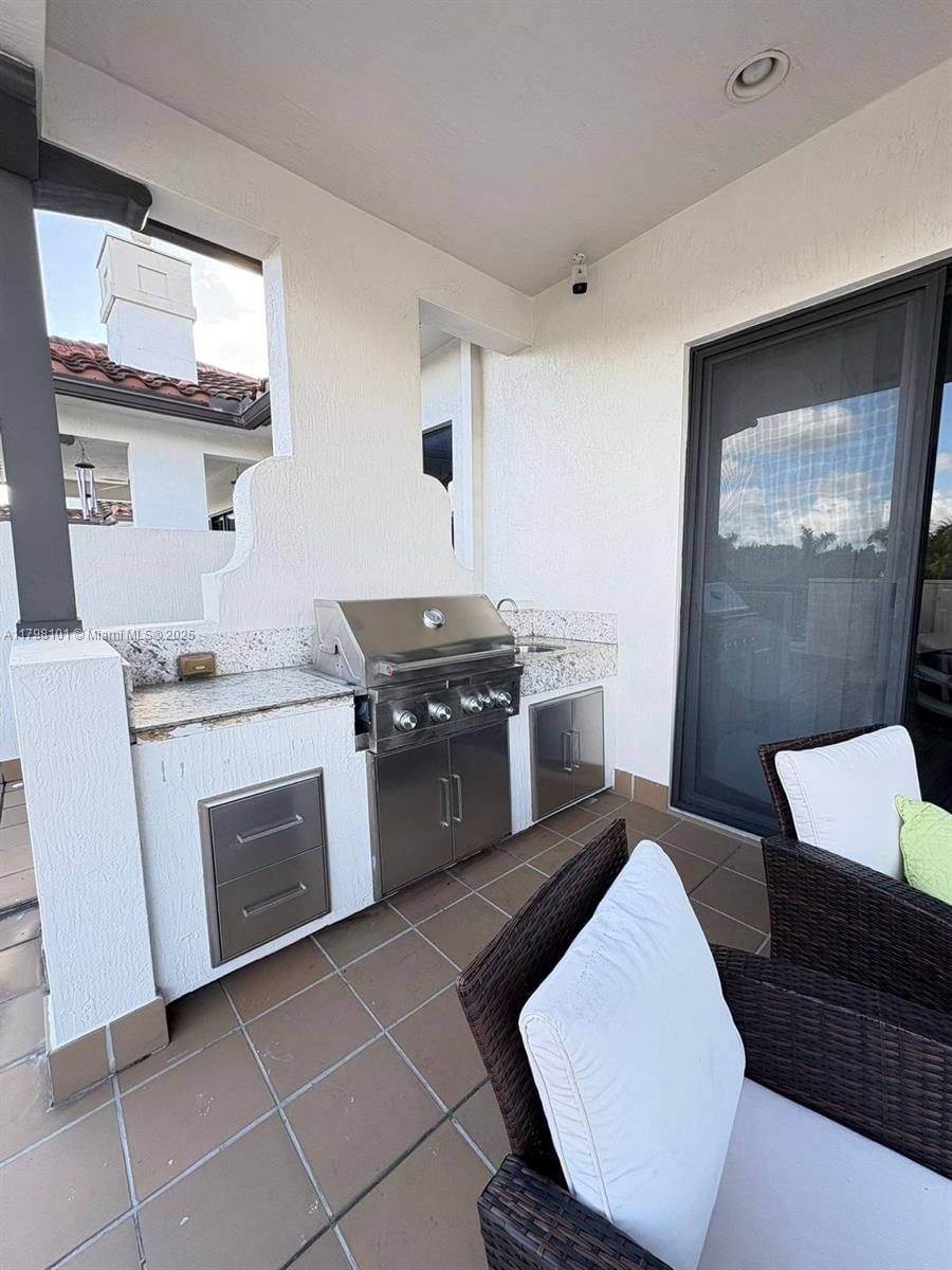 Real estate property located at 5200 83rd Ct, Miami-dade, Downtown Doral Dutcher, Doral, FL