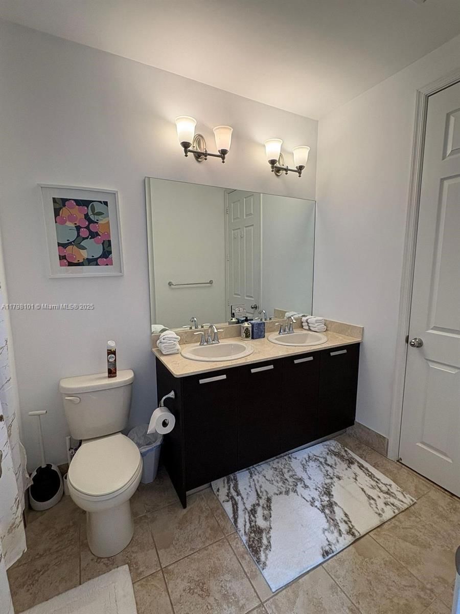 Real estate property located at 5200 83rd Ct, Miami-dade, Downtown Doral Dutcher, Doral, FL