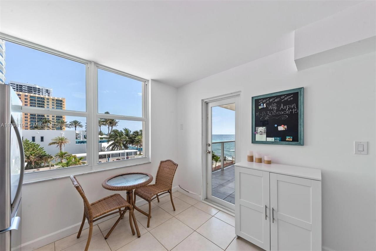 Real estate property located at 2751 Ocean Dr #403S, Broward, Aquarius Condo, Hollywood, FL