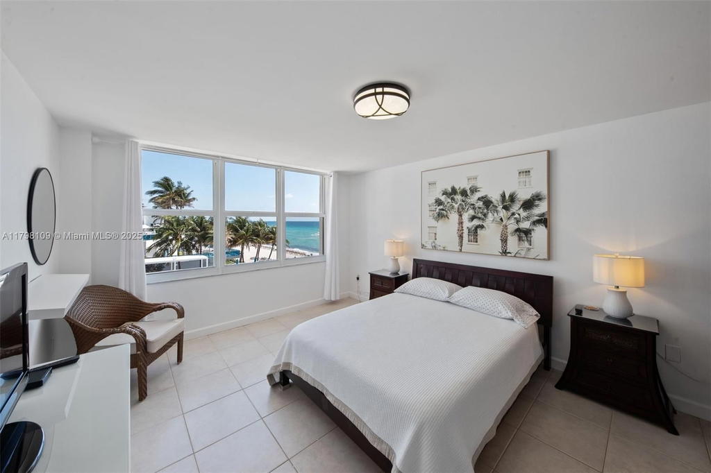 Real estate property located at 2751 Ocean Dr #403S, Broward, Aquarius Condo, Hollywood, FL