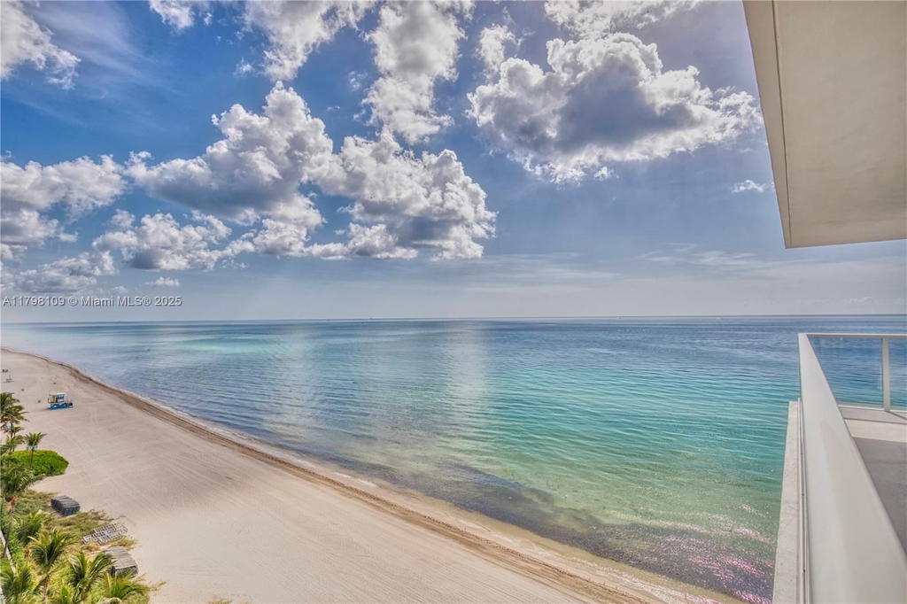 Real estate property located at 2751 Ocean Dr #403S, Broward, Aquarius Condo, Hollywood, FL