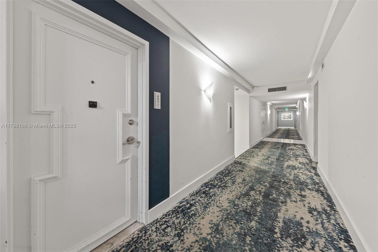 Real estate property located at 2751 Ocean Dr #403S, Broward, Aquarius Condo, Hollywood, FL