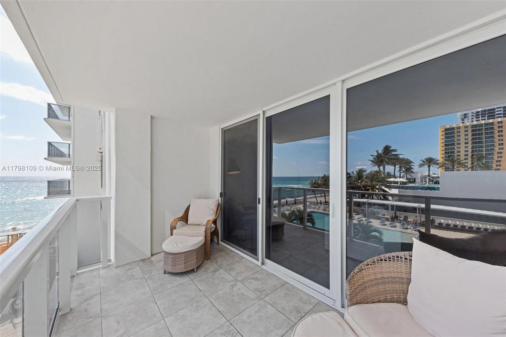 Real estate property located at 2751 Ocean Dr #403S, Broward, Aquarius Condo, Hollywood, FL