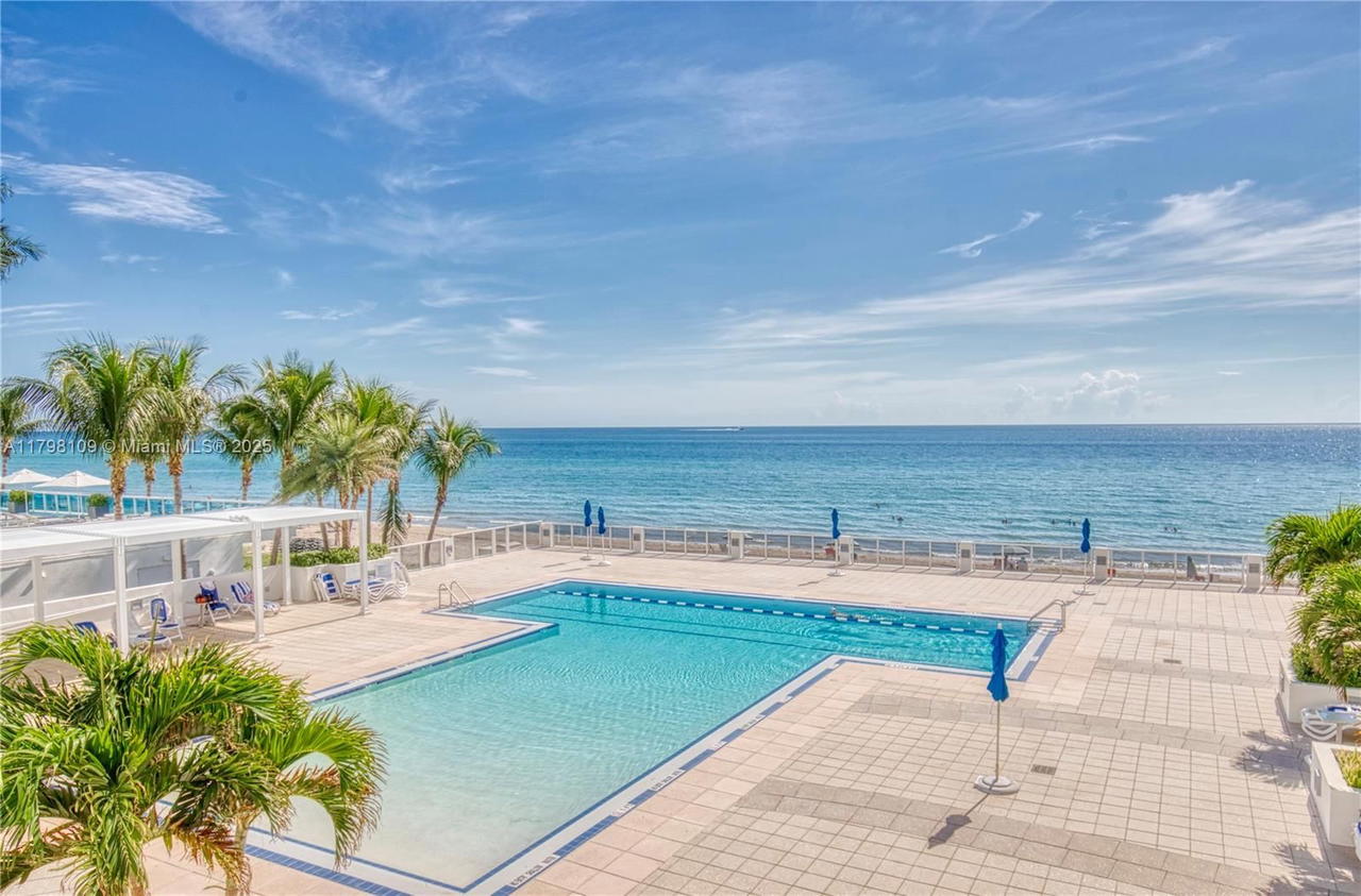 Real estate property located at 2751 Ocean Dr #403S, Broward, Aquarius Condo, Hollywood, FL