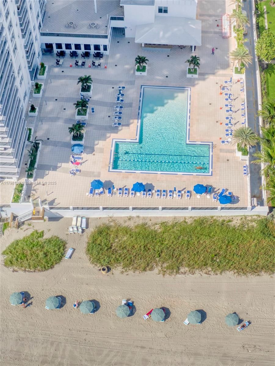 Real estate property located at 2751 Ocean Dr #403S, Broward, Aquarius Condo, Hollywood, FL