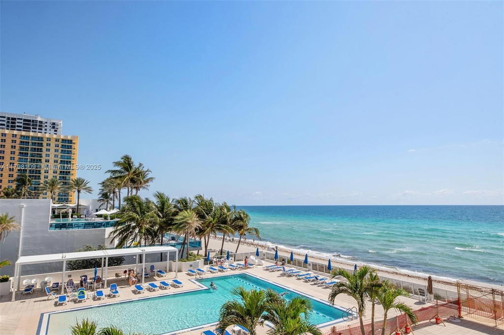 Real estate property located at 2751 Ocean Dr #403S, Broward, Aquarius Condo, Hollywood, FL