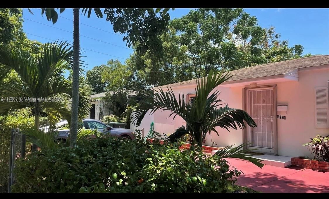 Real estate property located at 6530 58th Ave, Miami-dade, University Park, South Miami, FL