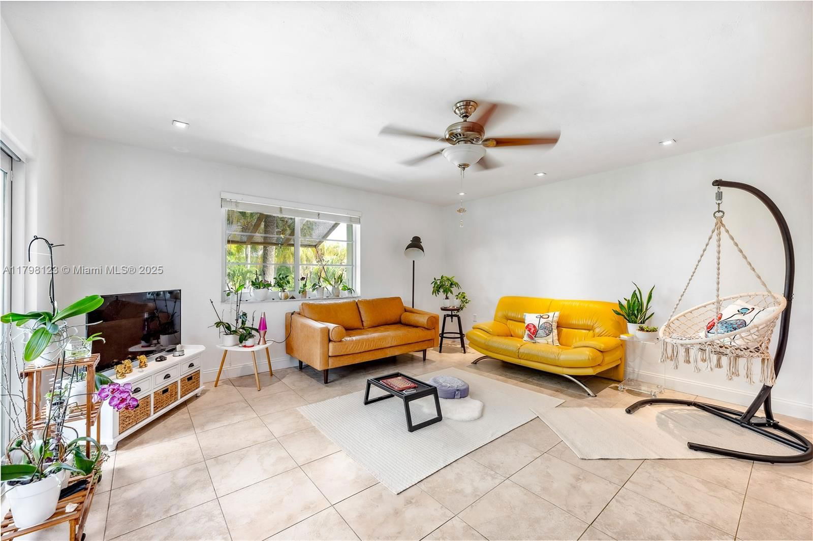 Real estate property located at 9456 77th Ave T6, Miami-dade, Kingston Square Condo, Miami, FL