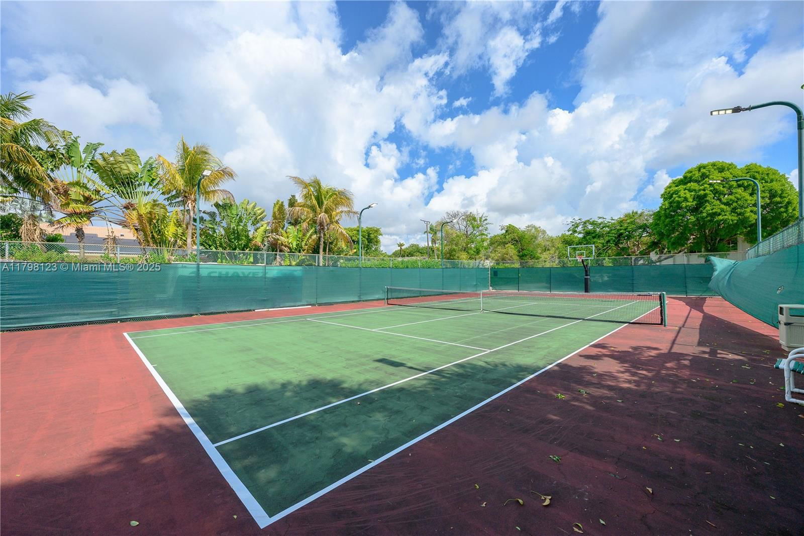 Real estate property located at 9456 77th Ave T6, Miami-dade, Kingston Square Condo, Miami, FL
