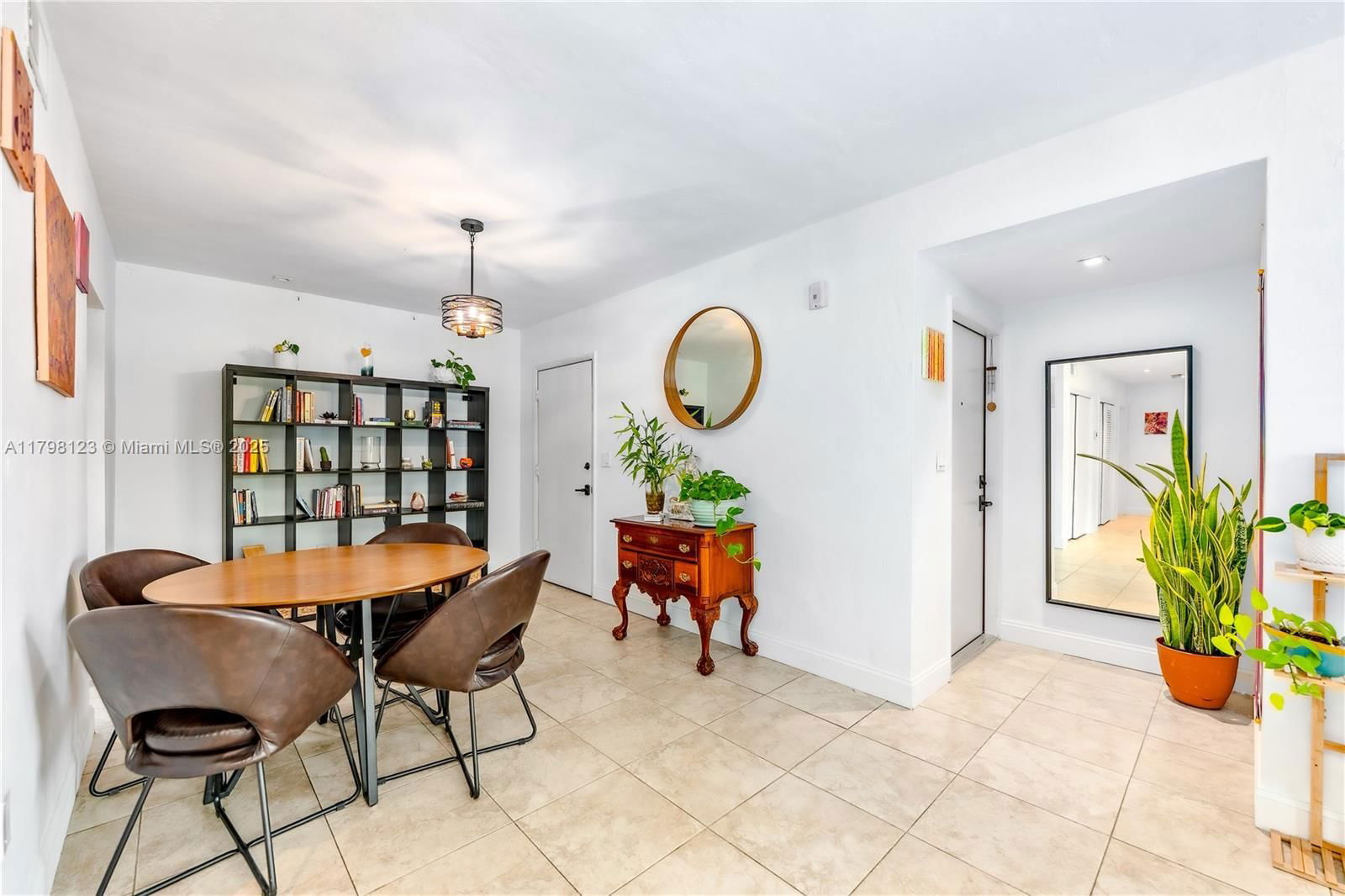 Real estate property located at 9456 77th Ave T6, Miami-dade, Kingston Square Condo, Miami, FL
