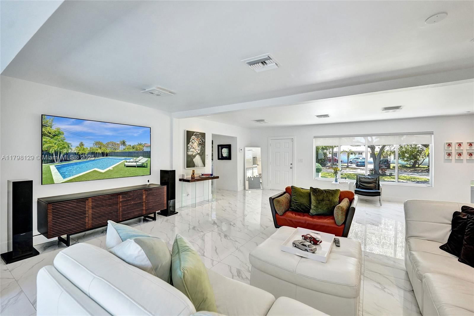 Real estate property located at 626 13th Ave, Broward, Hollywood Lakes Section, Hollywood, FL