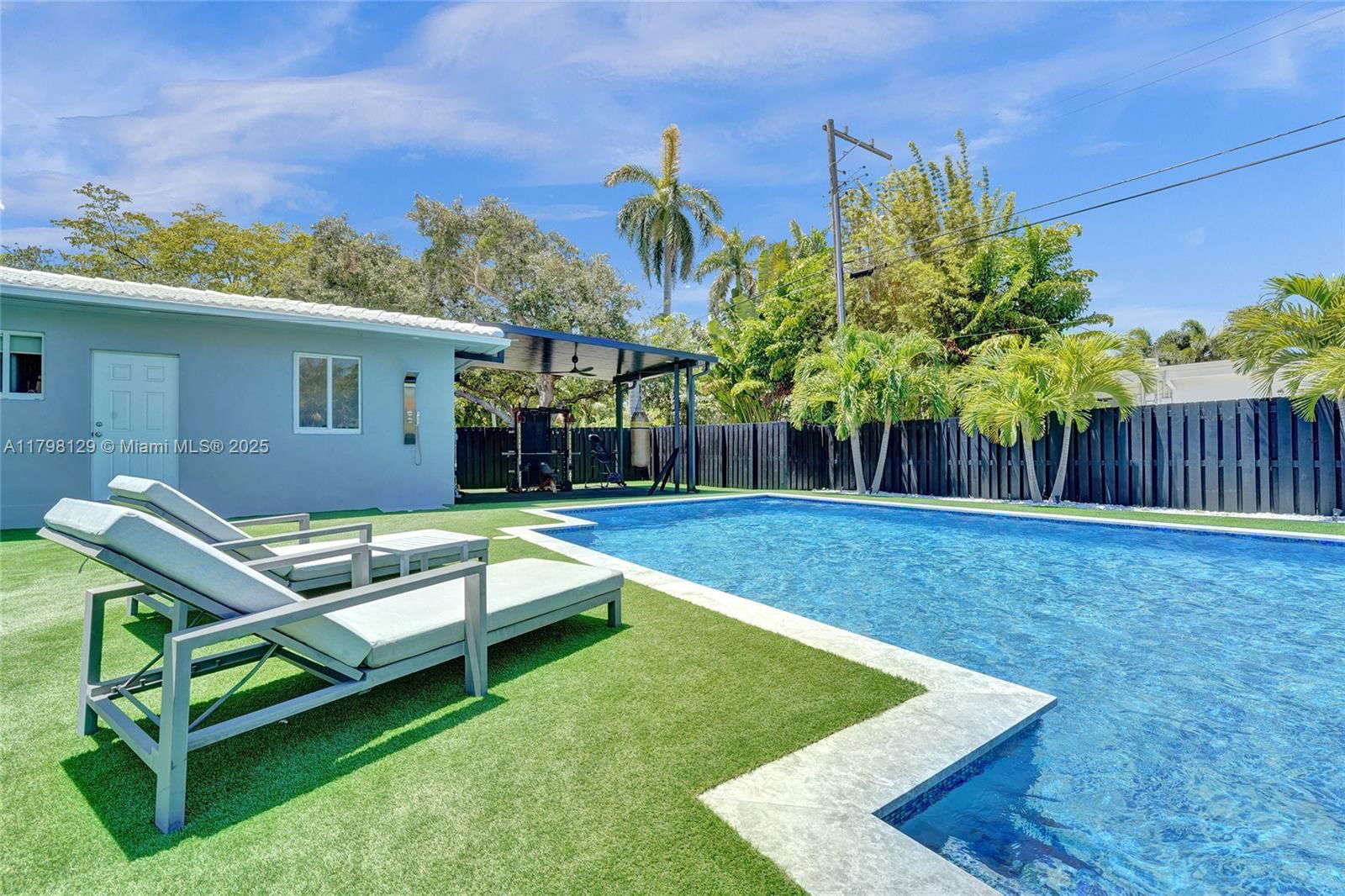Real estate property located at 626 13th Ave, Broward, Hollywood Lakes Section, Hollywood, FL
