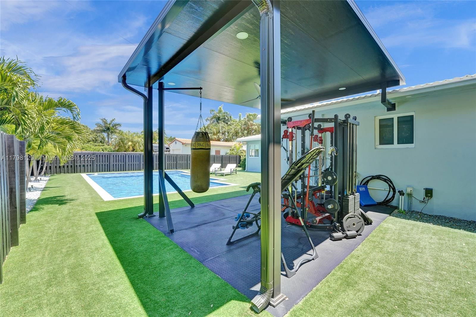 Real estate property located at 626 13th Ave, Broward, Hollywood Lakes Section, Hollywood, FL