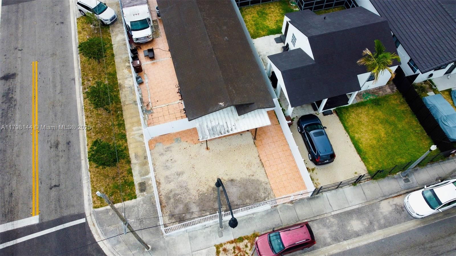 Real estate property located at 1995 1st Ave, Miami-dade, Hialeah 3rd Addn, Hialeah, FL