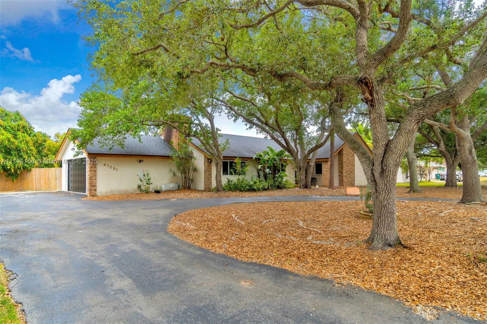 Real estate property located at 27531 167th Ave, Miami-dade, Fleetwood Manor, Homestead, FL