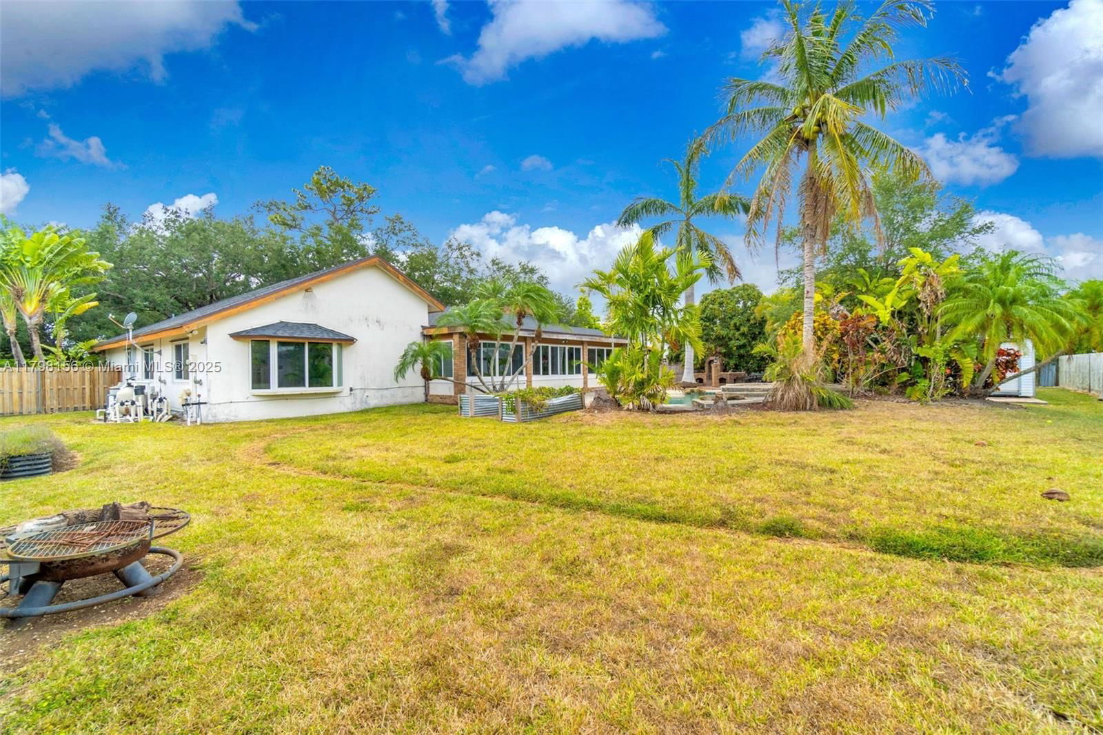 Real estate property located at 27531 167th Ave, Miami-dade, Fleetwood Manor, Homestead, FL