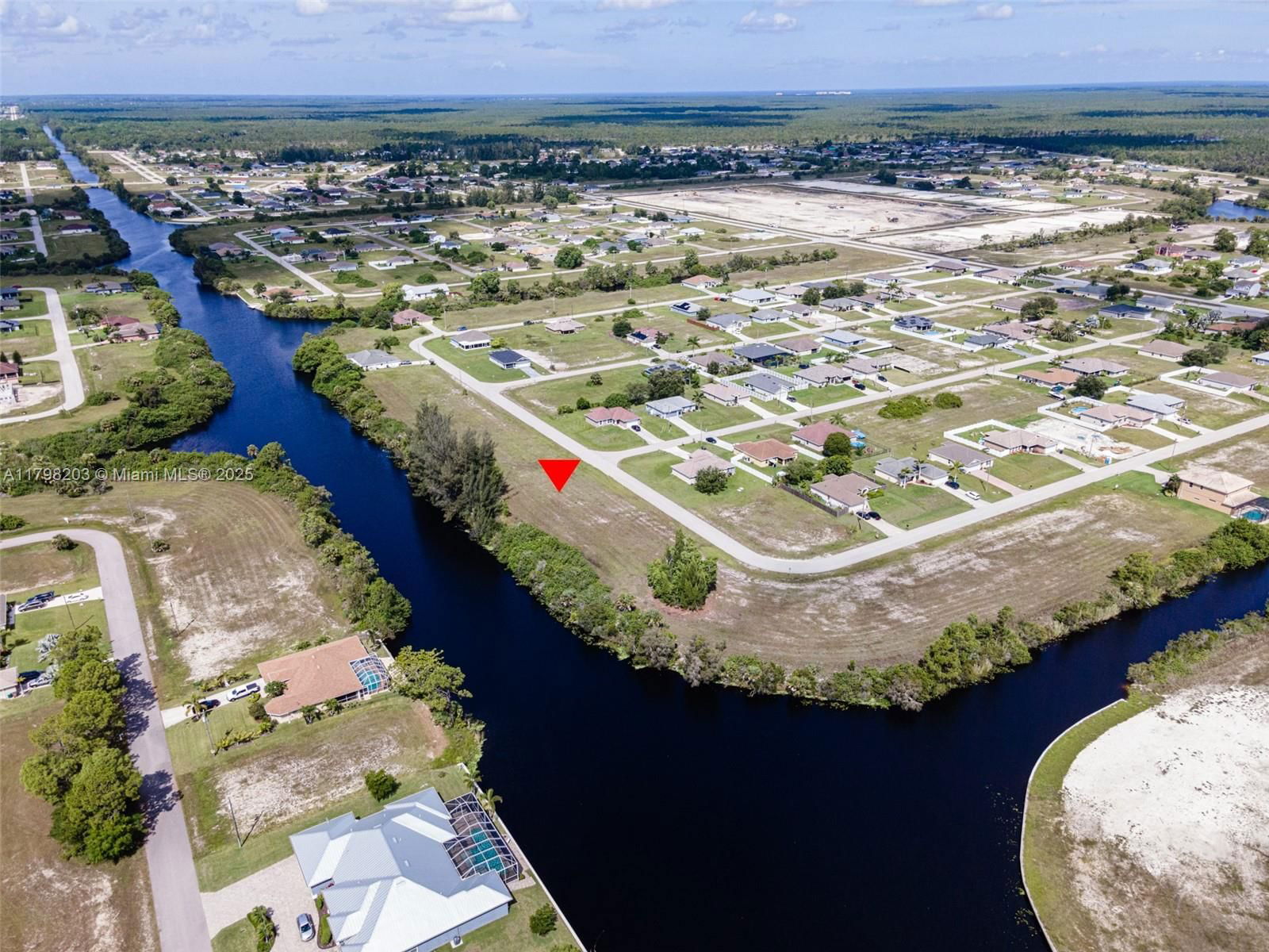 Real estate property located at 1516 41st St, Lee, Cape Coral Unit 87, Cape Coral, FL