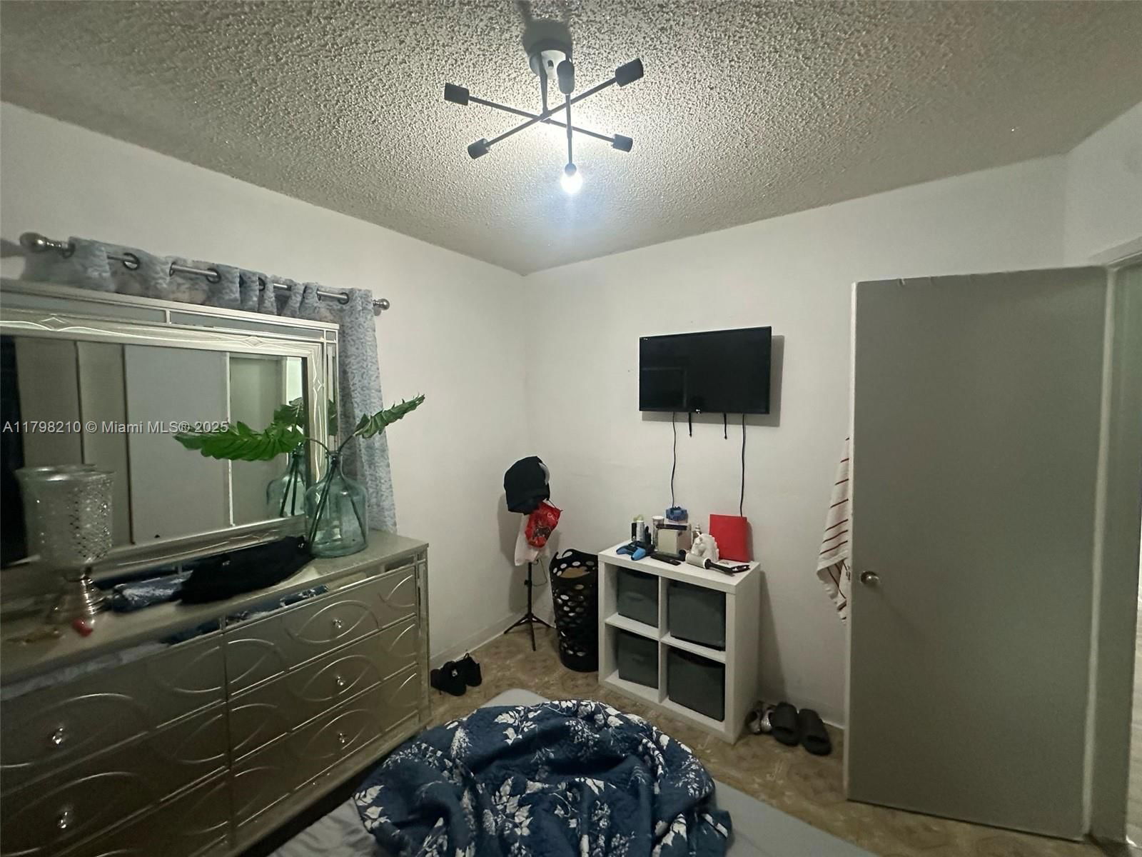 Real estate property located at 4465 8th Ln, Miami-dade, Ingleside Park, Hialeah, FL