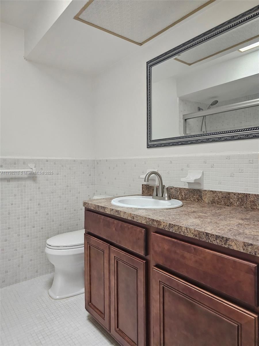 Real estate property located at 2489 COUNTRY CLUB DR #102, Brevard, Titusville Fruit & Farm La, Titusville, FL