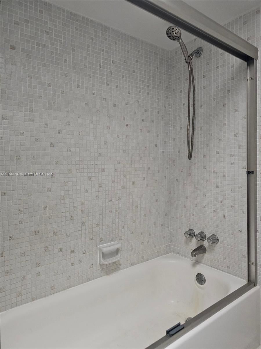 Real estate property located at 2489 COUNTRY CLUB DR #102, Brevard, Titusville Fruit & Farm La, Titusville, FL