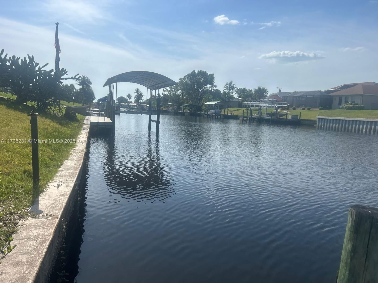 Real estate property located at 1515 32 ter, Lee, Cape Coral, Cape Coral, FL