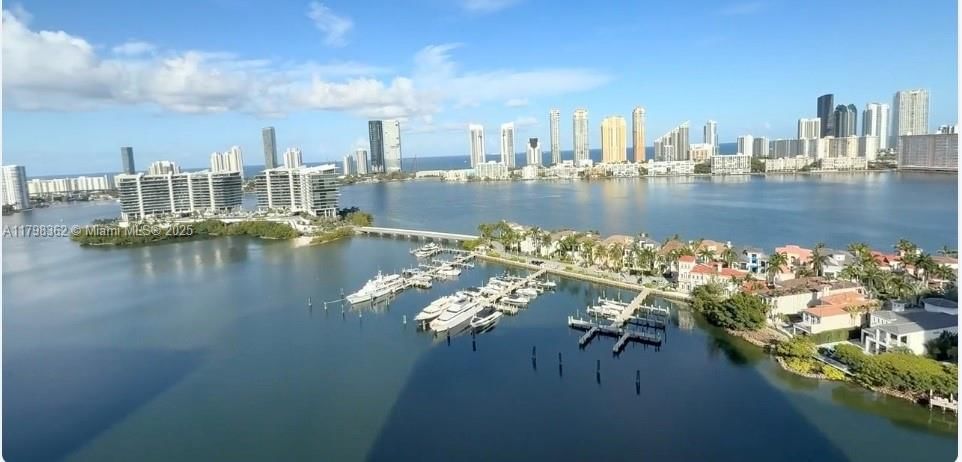 Real estate property located at 7000 Island Blvd #2409-2410, Miami-dade, 7000 Isl Blvd Williams Is, Aventura, FL