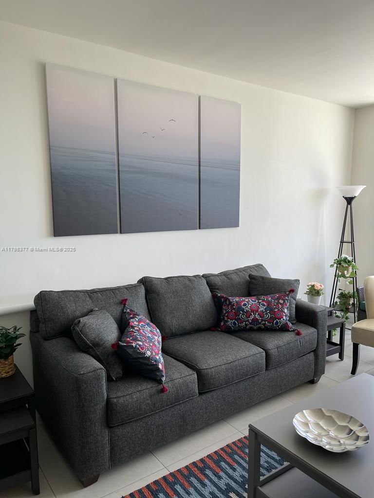 Real estate property located at 5350 84th Ave #1014, Miami-dade, 5350 Park Condo, Doral, FL