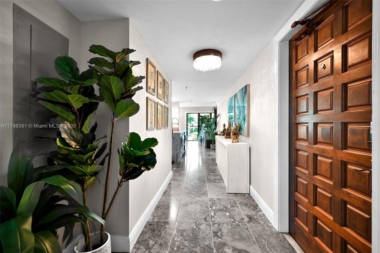 Real estate property located at 372 Golfview Rd #201, Palm Beach, Everglades Of North Palm, North Palm Beach, FL