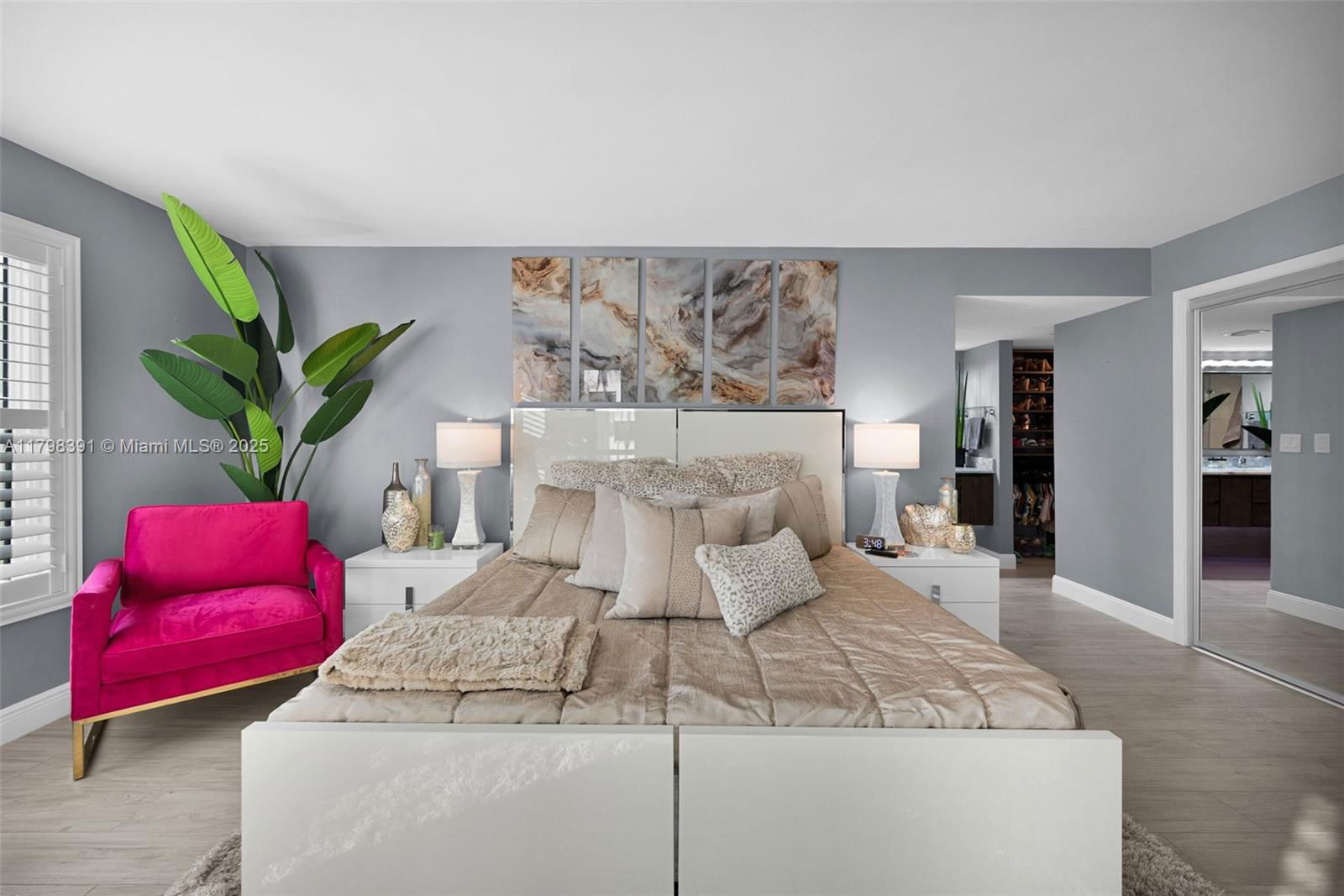Real estate property located at 372 Golfview Rd #201, Palm Beach, Everglades Of North Palm, North Palm Beach, FL