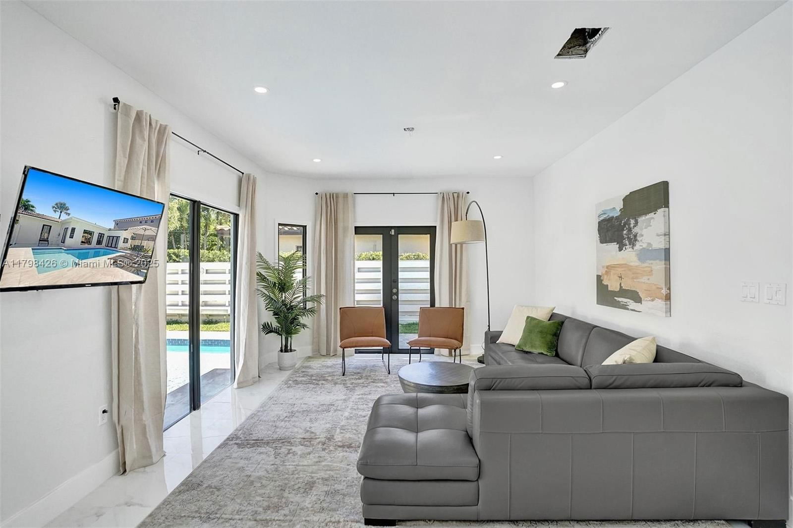 Real estate property located at 1355 Madison St, Broward, Hollywood Lakes Section, Hollywood, FL