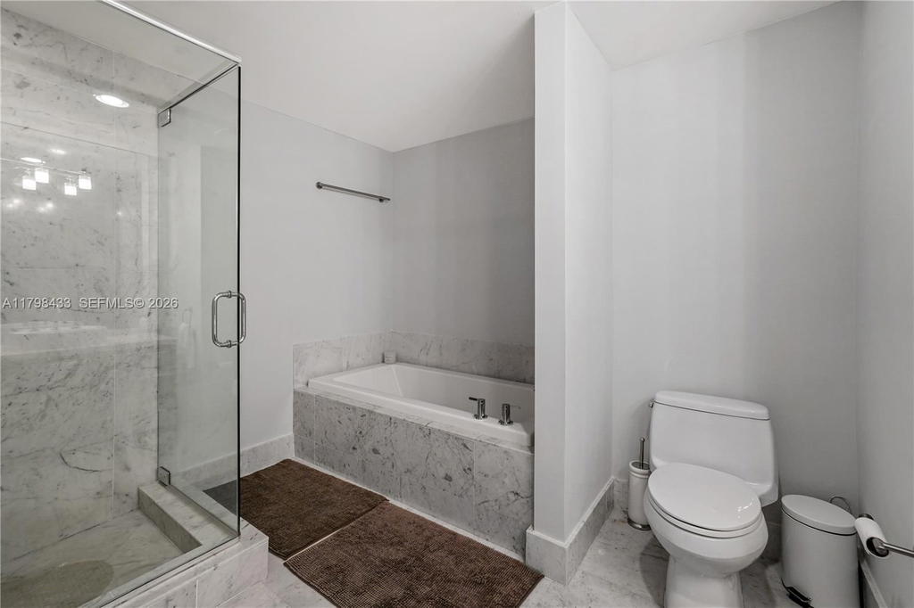 Real estate property located at 253 2nd St #2201, Miami-dade, Vizcayne South Condo, Miami, FL