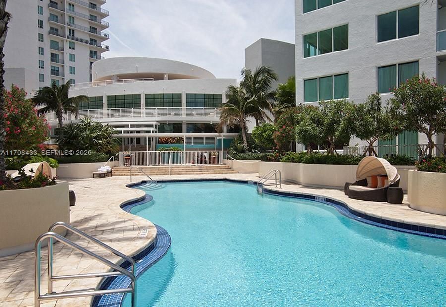 Real estate property located at 253 2nd St #2201, Miami-dade, Vizcayne South Condo, Miami, FL
