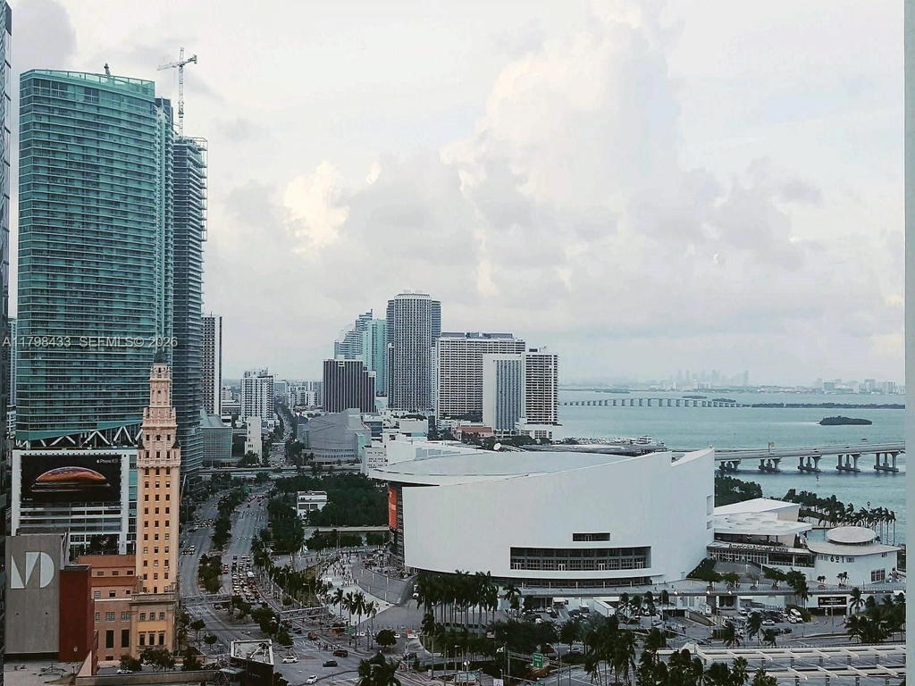 Real estate property located at 253 2nd St #2201, Miami-dade, Vizcayne South Condo, Miami, FL