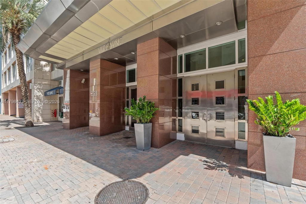 Real estate property located at 253 2nd St #2201, Miami-dade, Vizcayne South Condo, Miami, FL
