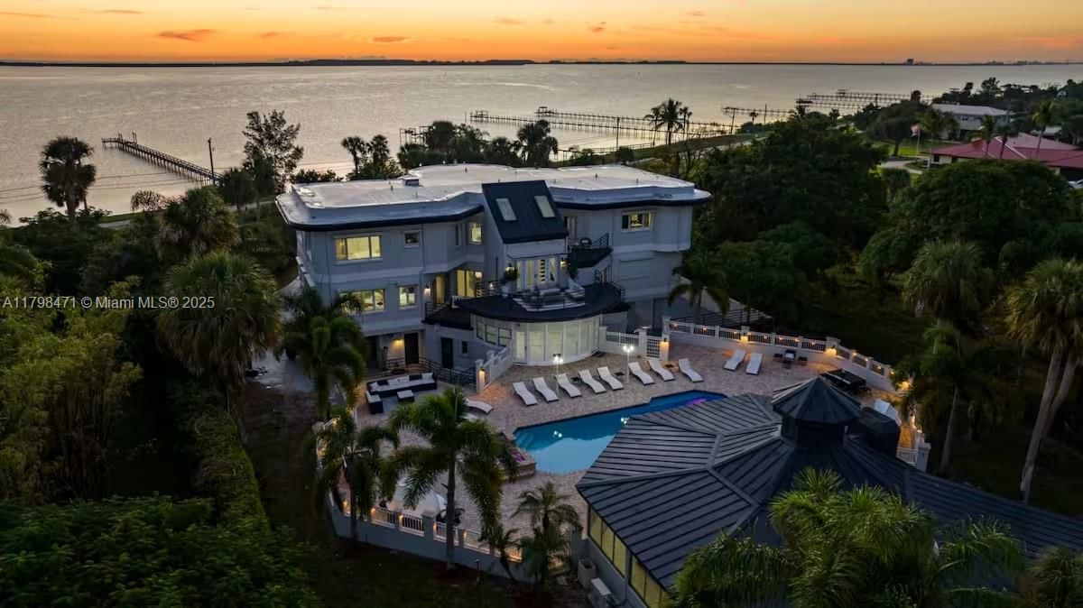 Real estate property located at 2827 Indian River Dr, St Lucie, Metes And Bounds, Fort Pierce, FL