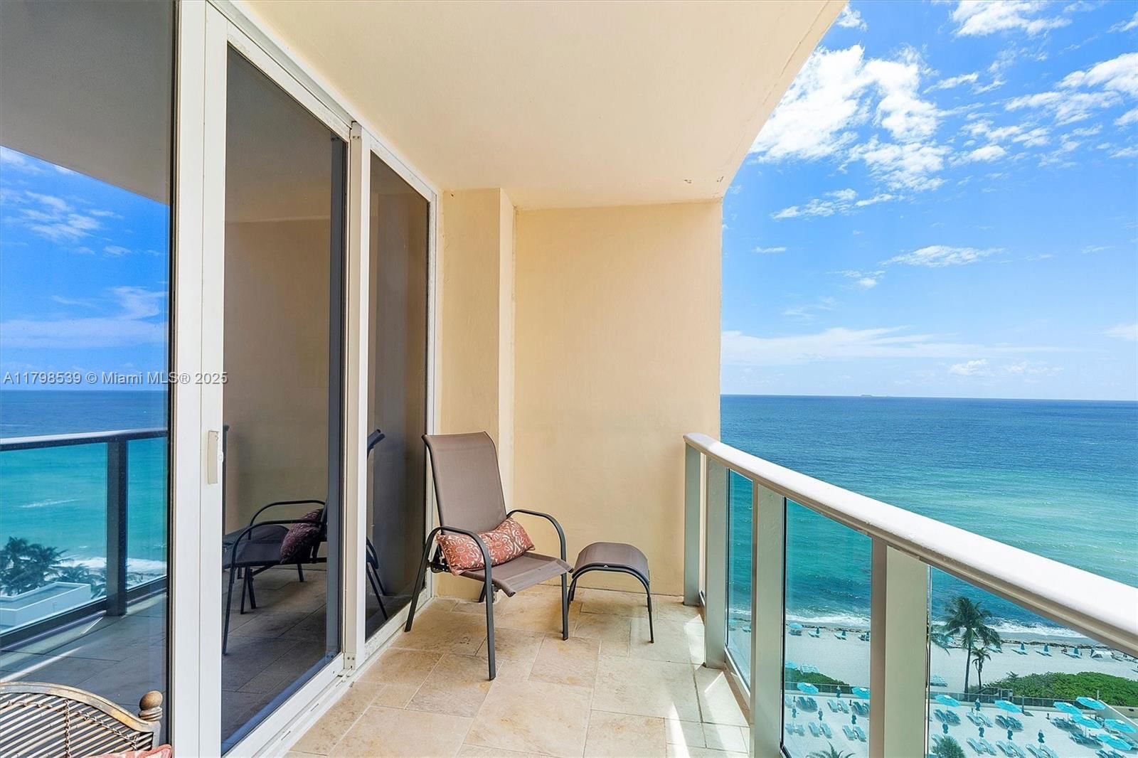Real estate property located at 2501 Ocean Dr #1618, Broward, Wave Condo, Hollywood, FL