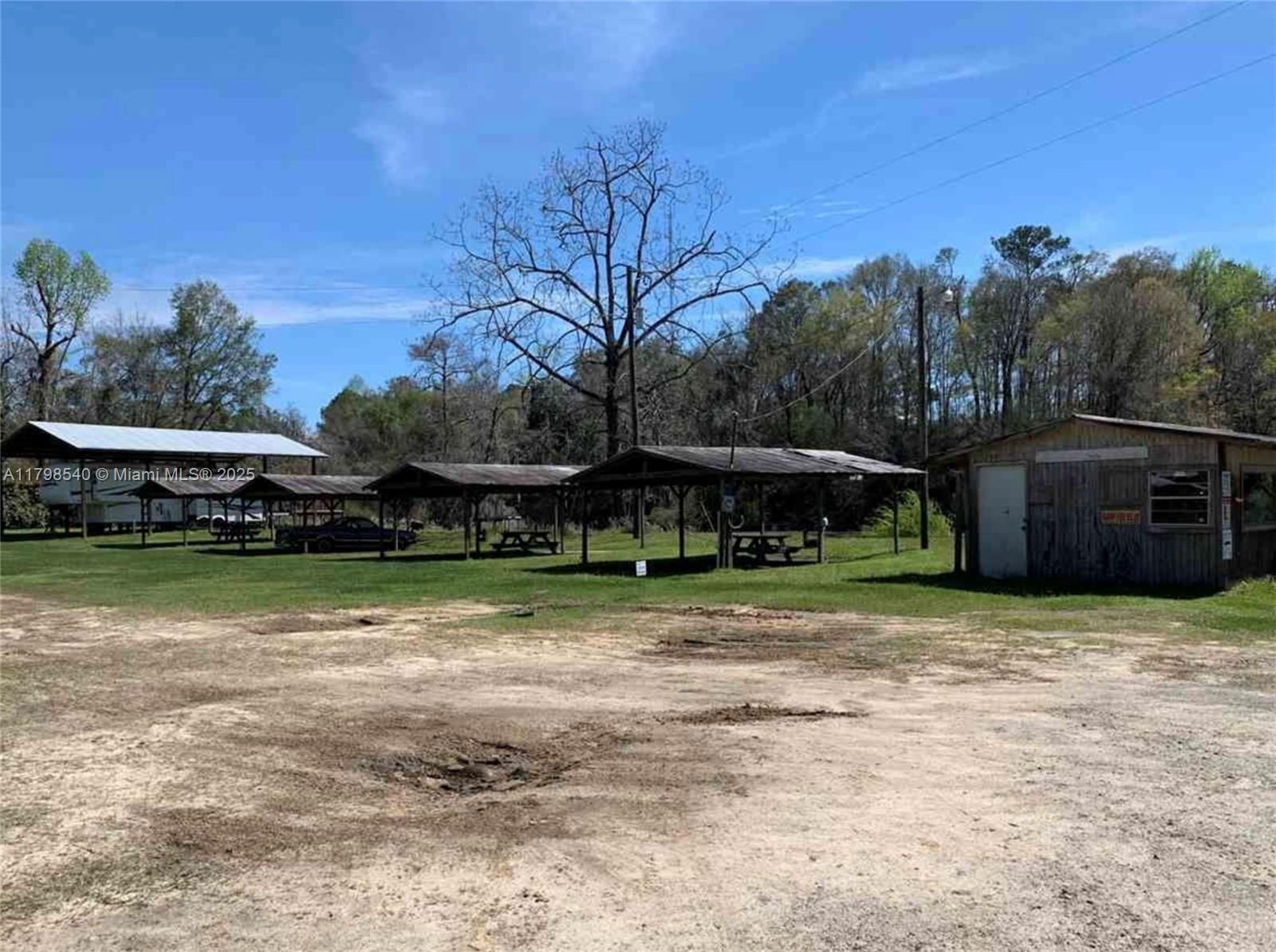 Real estate property located at 15810 County Road 120, Other, Other Geographic Area (out Of Area Only), Other City - In The State Of Florida, FL