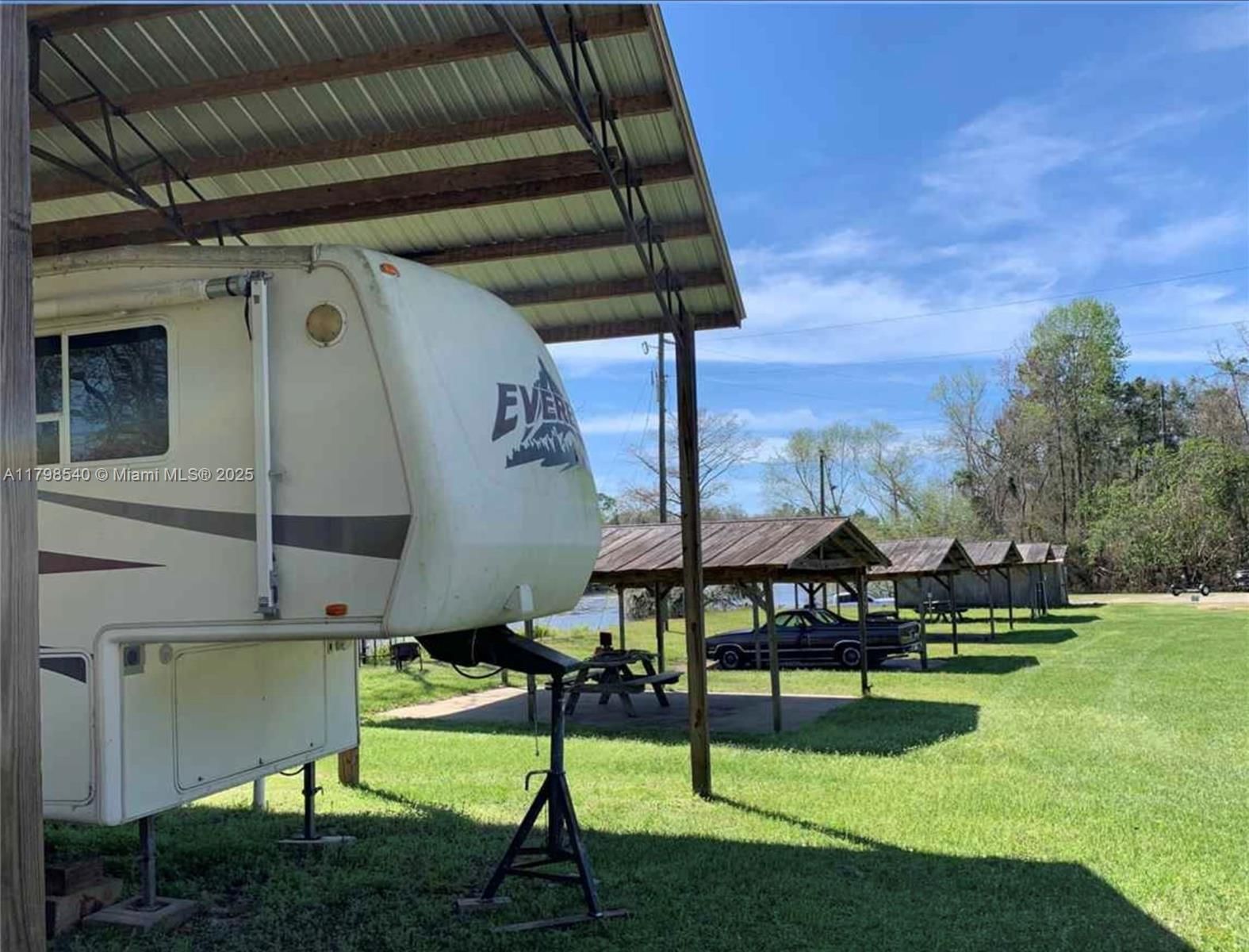 Real estate property located at 15810 County Road 120, Other, Other Geographic Area (out Of Area Only), Other City - In The State Of Florida, FL