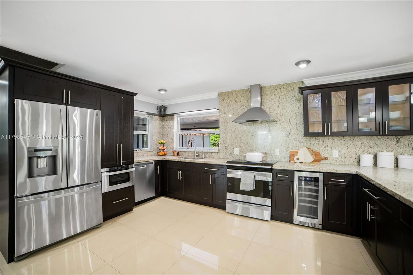 Real estate property located at 17514 82nd Ct, Miami-dade, Old Cutler Shores, Palmetto Bay, FL