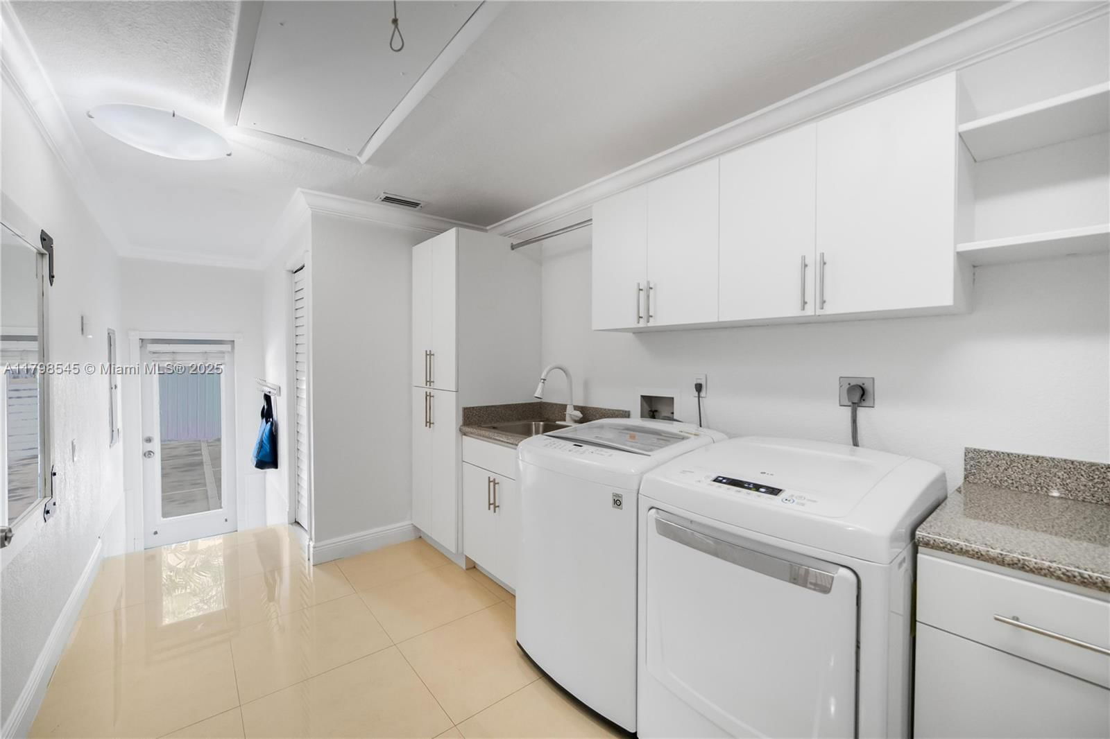 Real estate property located at 17514 82nd Ct, Miami-dade, Old Cutler Shores, Palmetto Bay, FL
