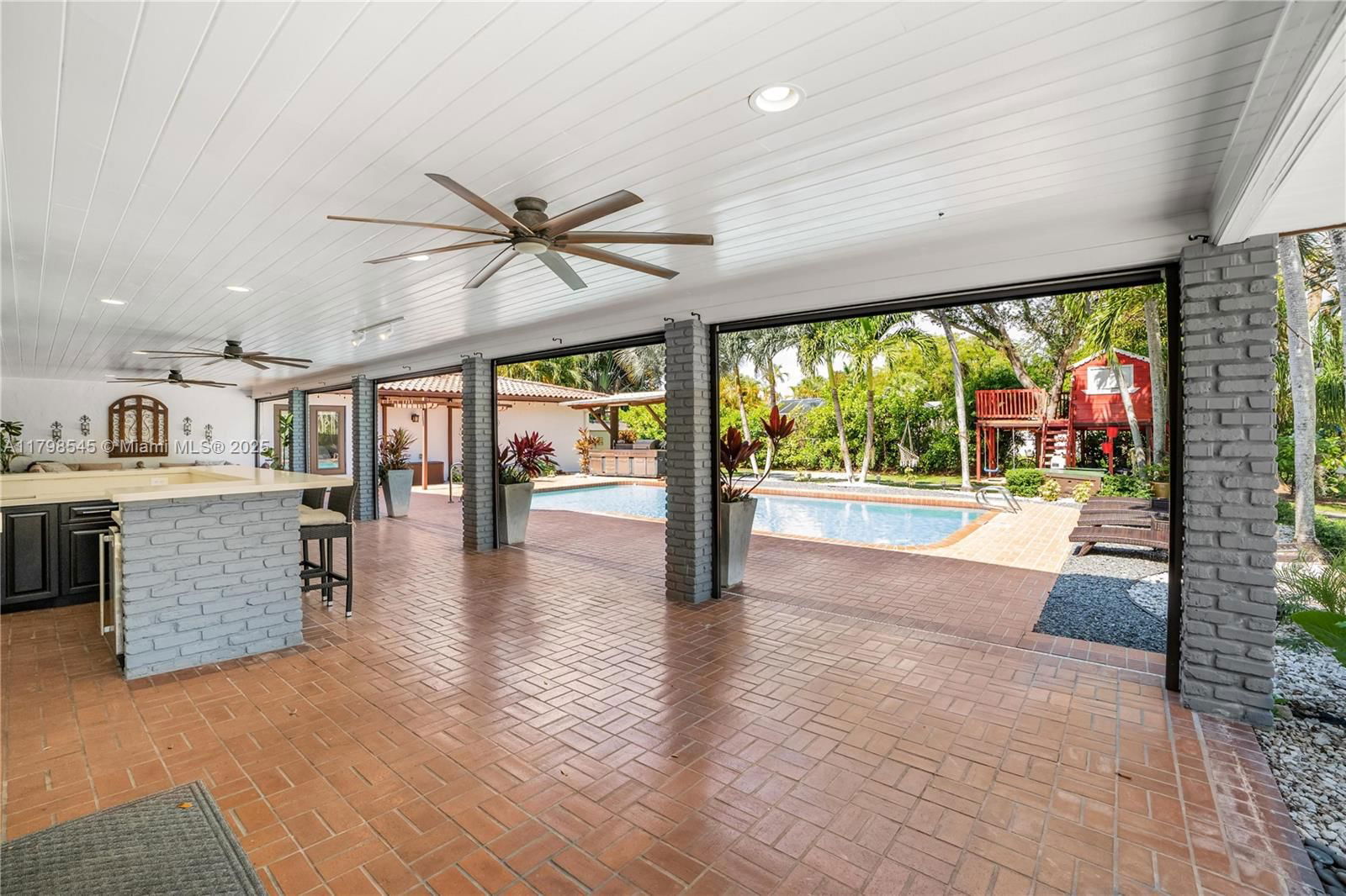 Real estate property located at 17514 82nd Ct, Miami-dade, Old Cutler Shores, Palmetto Bay, FL