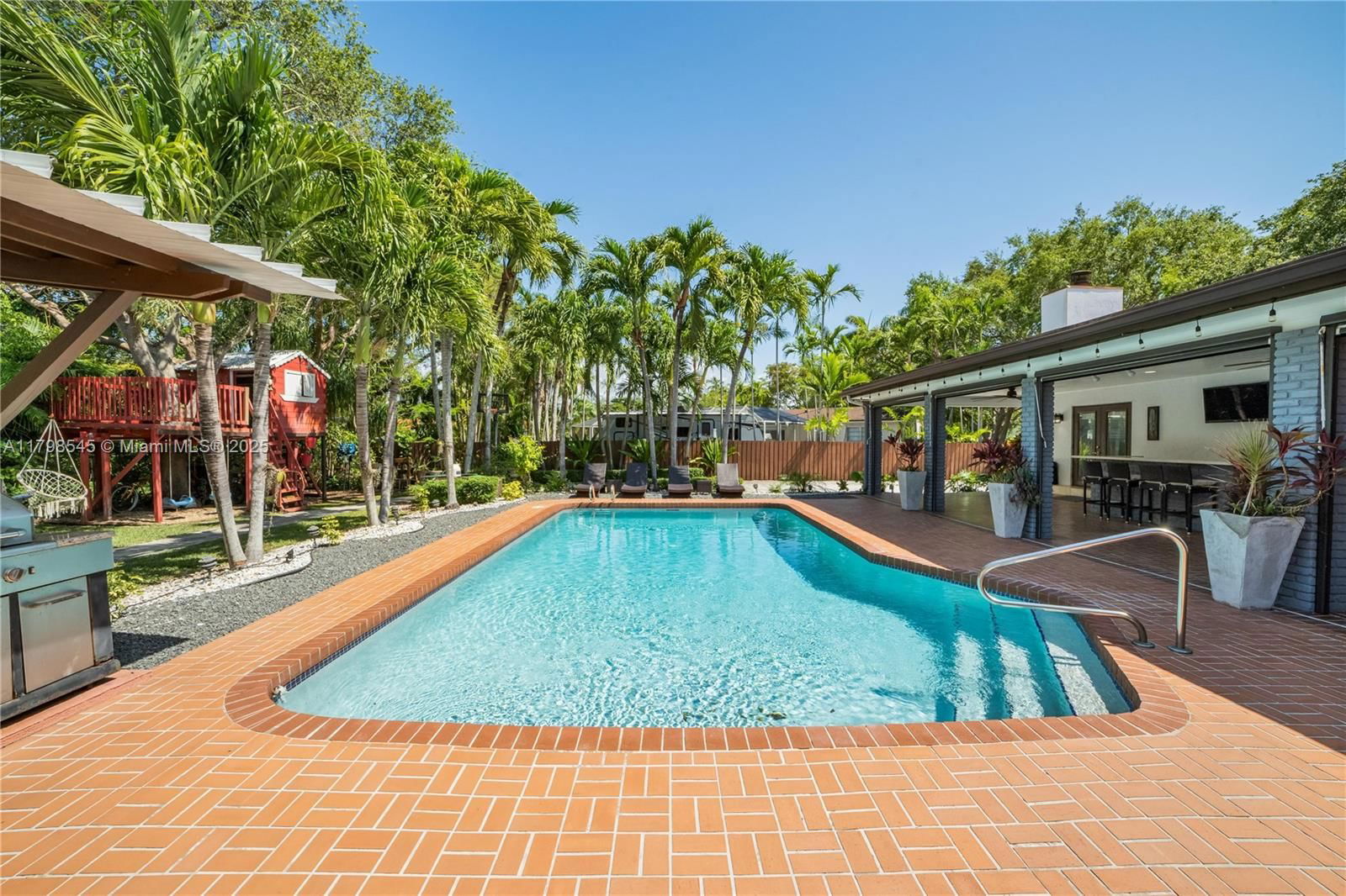 Real estate property located at 17514 82nd Ct, Miami-dade, Old Cutler Shores, Palmetto Bay, FL