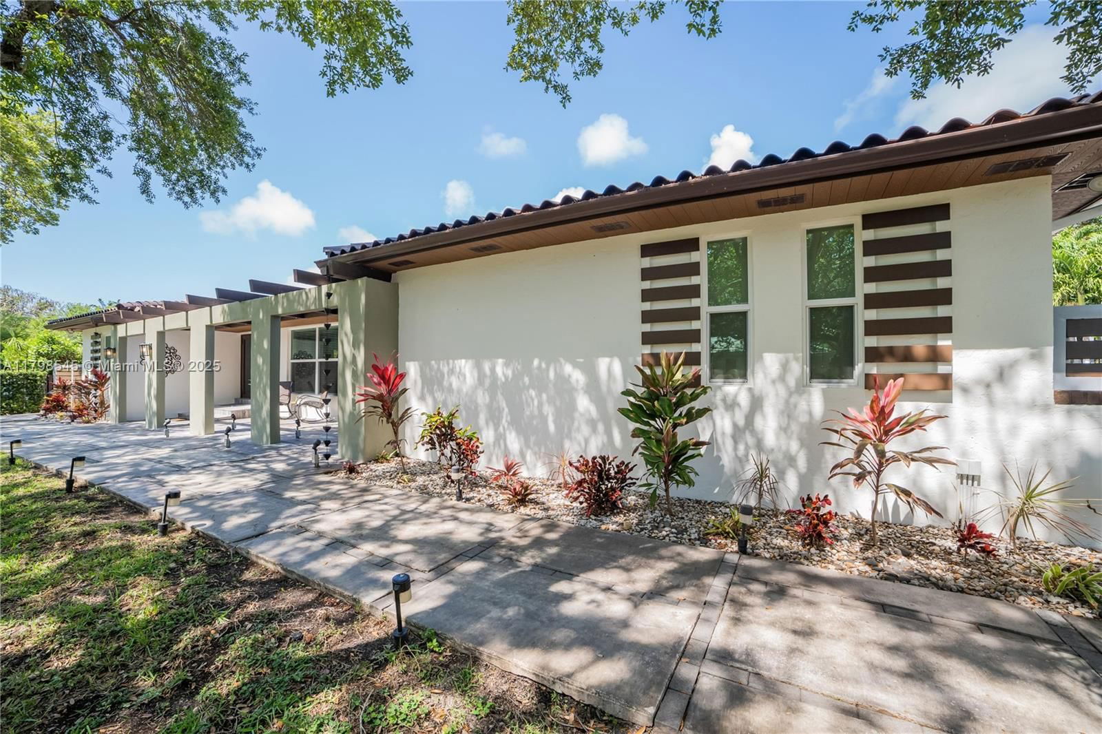 Real estate property located at 17514 82nd Ct, Miami-dade, Old Cutler Shores, Palmetto Bay, FL