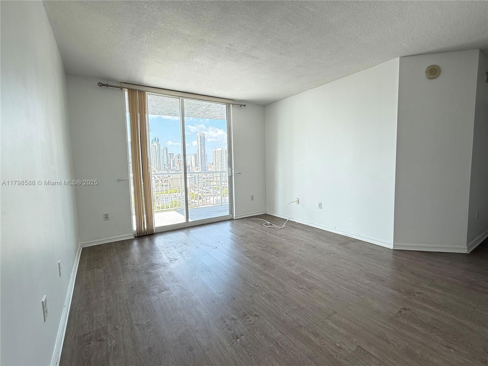 Real estate property located at 275 18th St #2104, Miami-dade, 1800 Biscayne Plaza Condo, Miami, FL