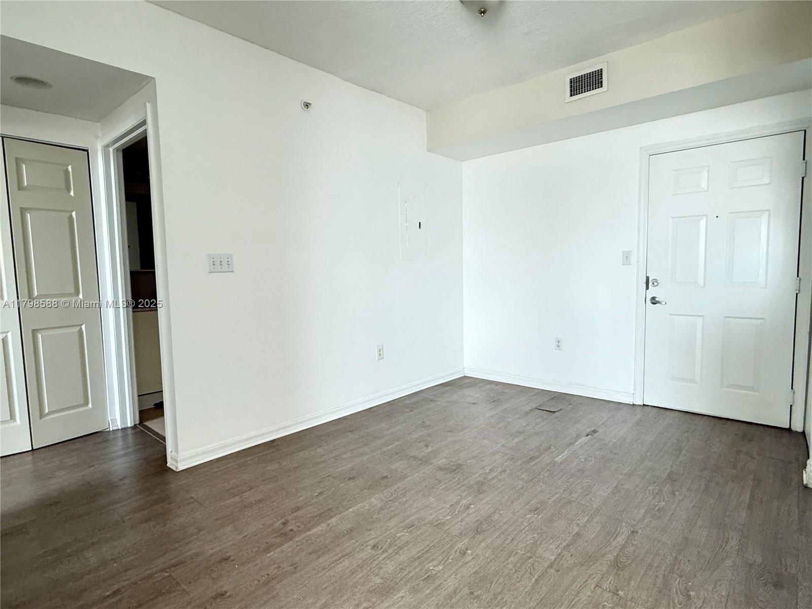 Real estate property located at 275 18th St #2104, Miami-dade, 1800 Biscayne Plaza Condo, Miami, FL