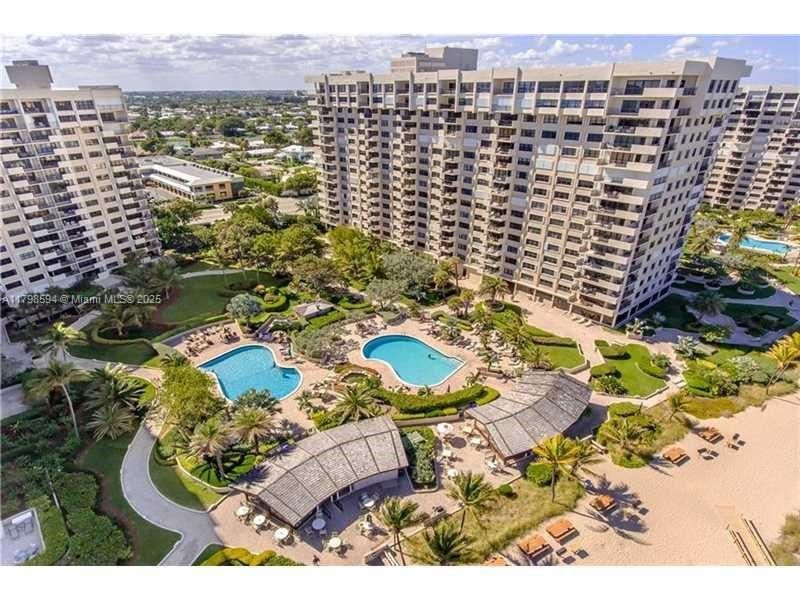 Real estate property located at 4900 Ocean Blvd #1101, Broward, Sea Ranch Club Condo C, Lauderdale By The Sea, FL