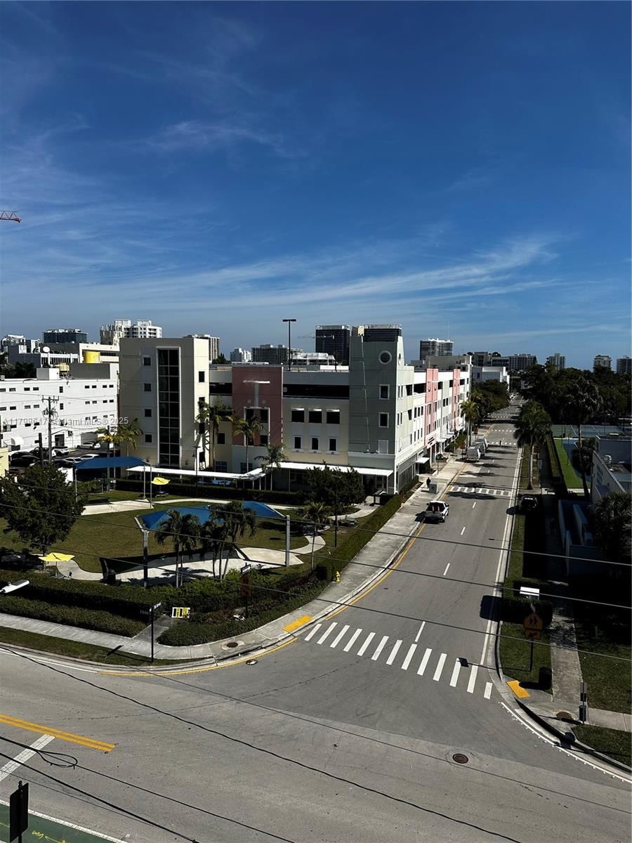 Real estate property located at 9500 Bay Harbor Dr #6F, Miami-dade, St Regis Apts Condo, Bay Harbor Islands, FL