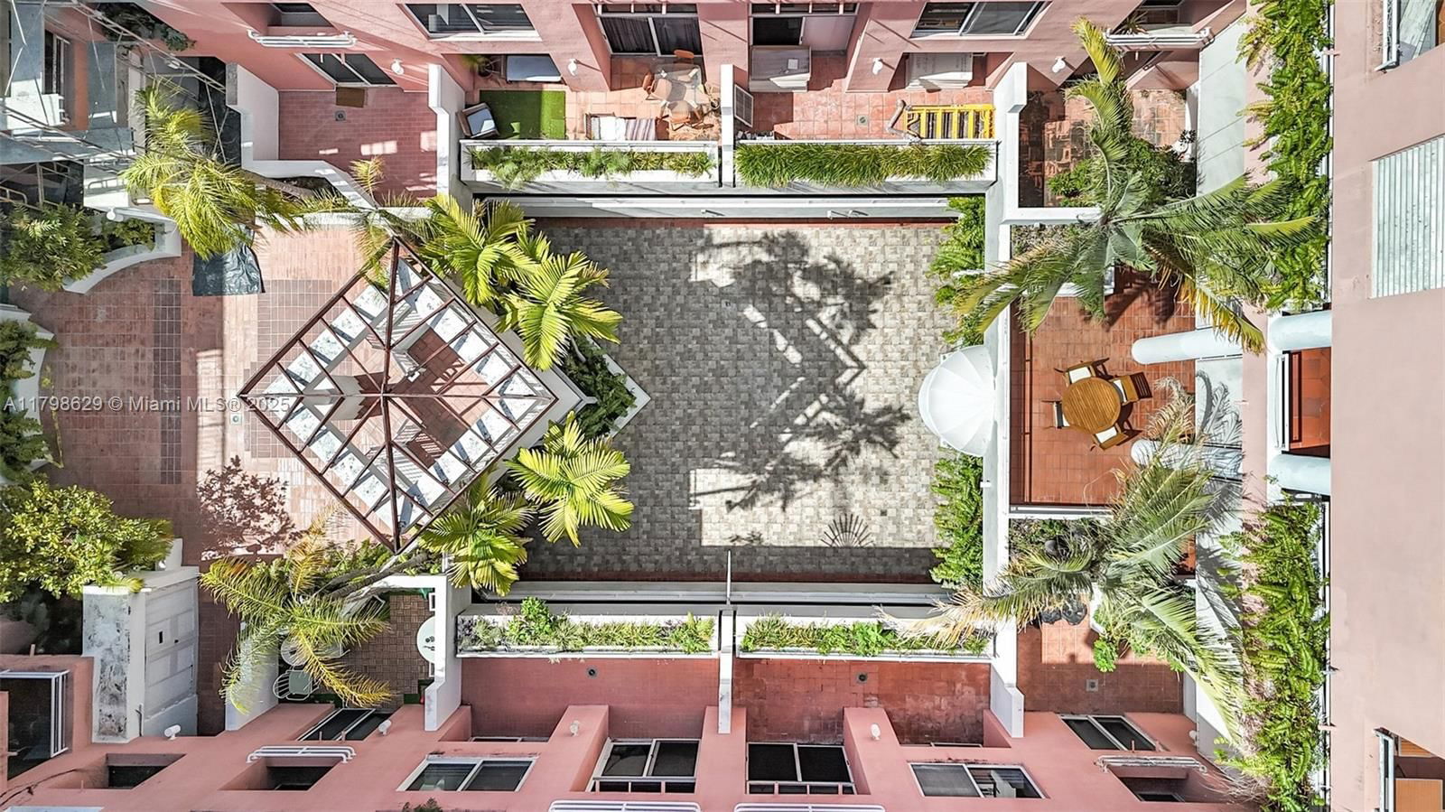 Real estate property located at 2801 Florida Ave #415, Miami-dade, Grove Square Condo, Miami, FL